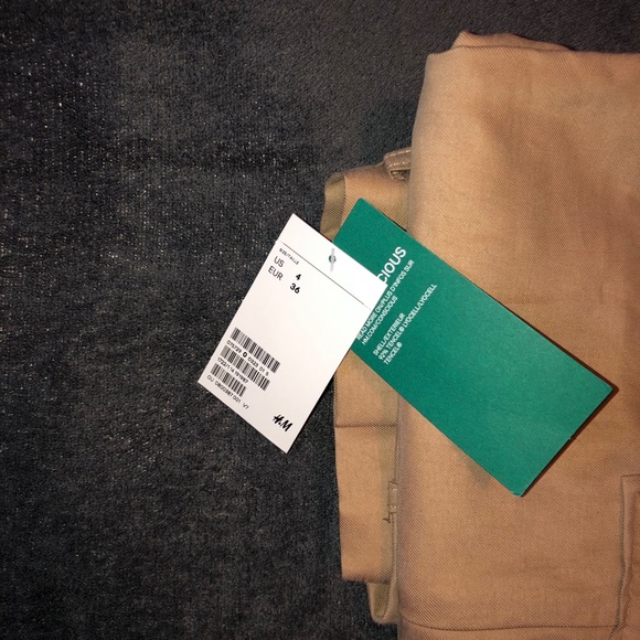 BRAND NEW H&M PANTS!! - Picture 5 of 5
